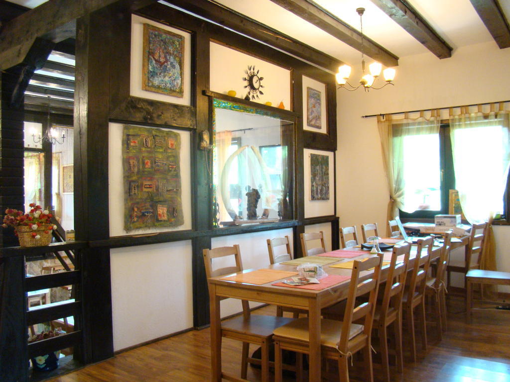 登布拉瓦索雷鲁酒店 布拉索夫 外观 照片